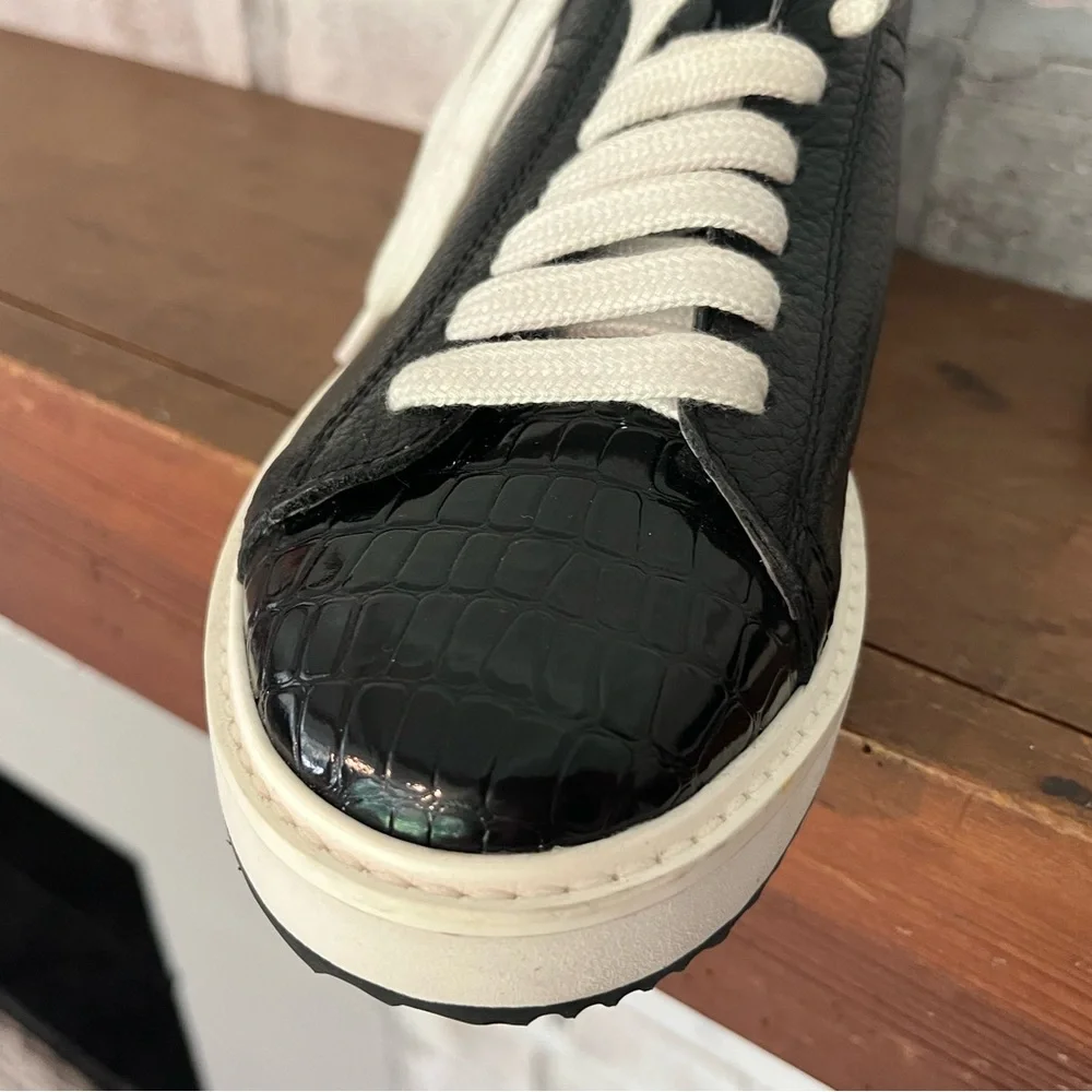 Hush‎ Puppies Sabine Sneaker Black Size 7